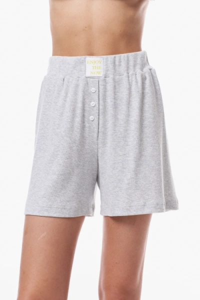 9651 Шорты женские